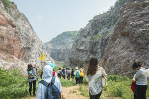 登山系列 | 04.02 穿越青龙山十里长山凹，探秘南京小三峡