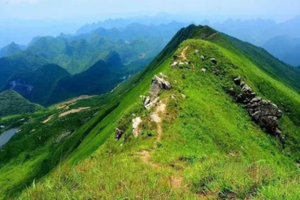 3.14成行【莫六公山特价88元】穿越英德莫六公山，行走山脊线赏峰林，每周六日出发