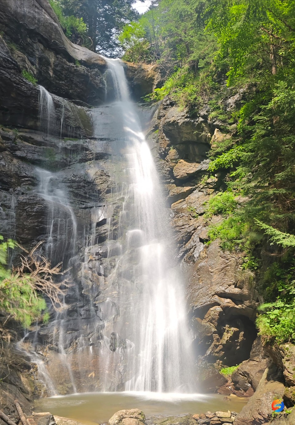 fdc57iXaVEGutbF1roxnJsUP-ErtBviSyw7i7jmpmh3xlgLNxWJWzZQrbyIOR-s_