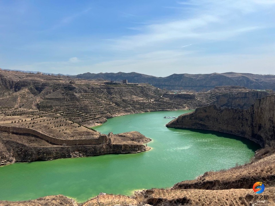 68DF71CE-6E55-42EC-B9F7-415845F44050