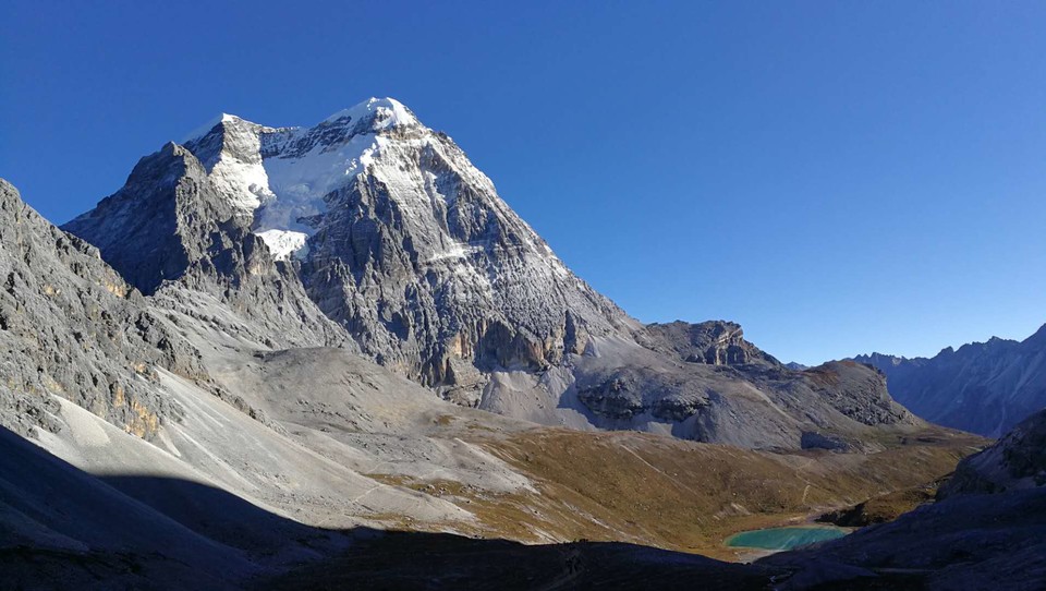 FDDBA180-4B52-4660-BDB7-D17801356075-1962-0000032D3E0B699A_tmp