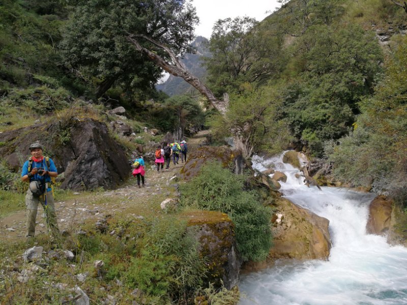 9579E566-4436-46E2-BA2C-A4958DD78994-1962-0000032DE82B5AA9_tmp