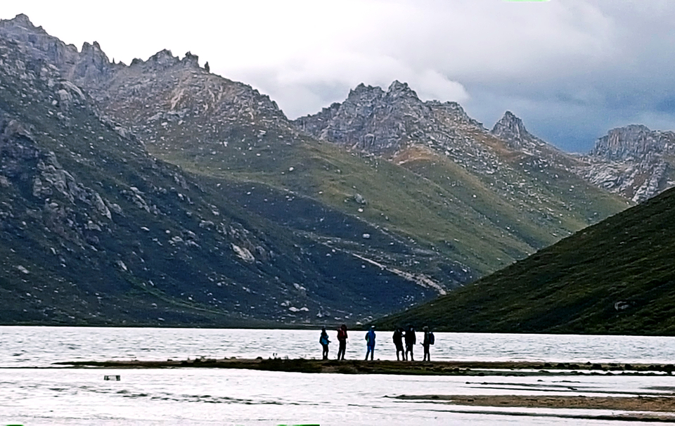 5F42172A-7959-4B32-AD43-758F78ACD0FB-2976-000004490993CB35_tmp