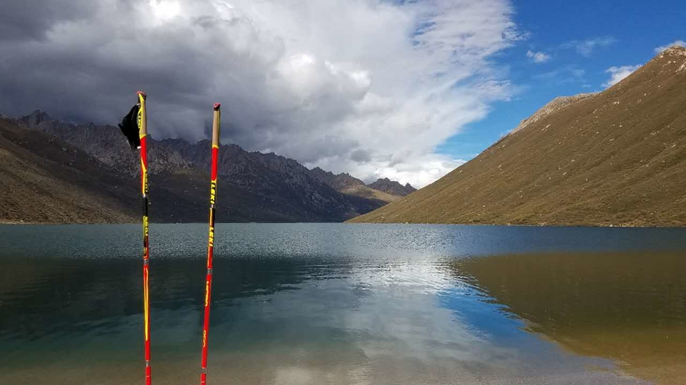 9D346215-4ADD-43F6-9CFA-2B0507E5E390-2976-0000044A5E7F6D42_tmp