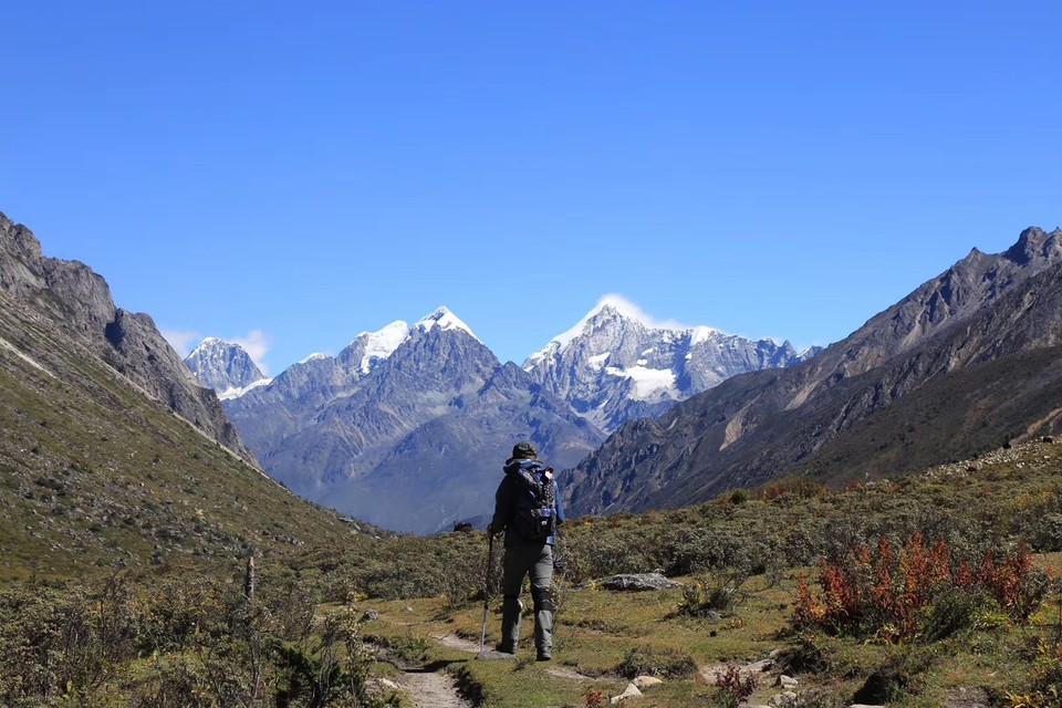 925AA0E5-522E-4AD0-97AE-3A5AA8C92869-2674-000003E44250929A_tmp