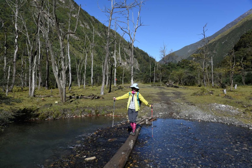 06D875DF-C6C3-4FF3-B2C1-4B83604DD23F-2976-0000044000060C77_tmp