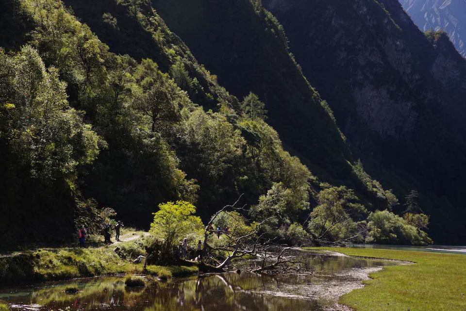 2B99F151-7AEE-4F43-9EA3-557A6955B87A-2976-00000440747A0410_tmp