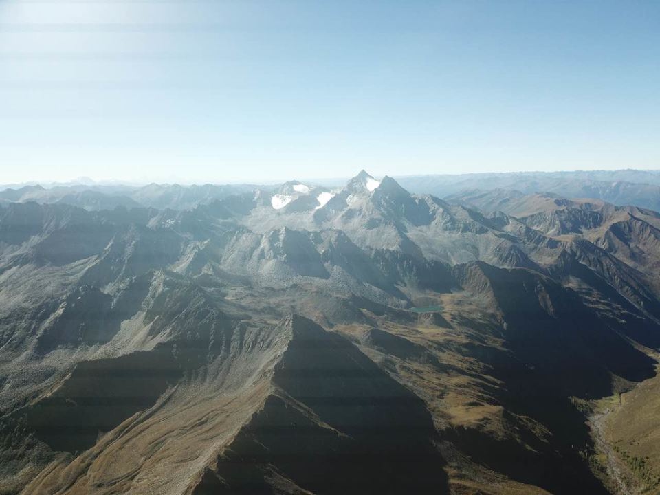 35570F70-21C4-4C4C-8660-635967341249-430-00000087BA97483F_tmp