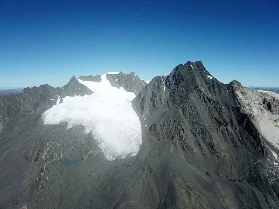 9D355B25-4EC4-4350-B62A-4B083D5EE4E7-430-00000087C0511727_tmp