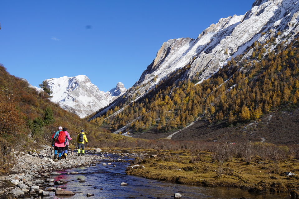 60302960-5D6A-443D-A85F-76BD7B7DA042-2201-000003336D2D202E_tmp