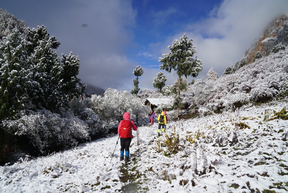 344C4BA7-6A51-4098-880F-5B25C1AEC4E7-2201-000003359F2D8F29_tmp