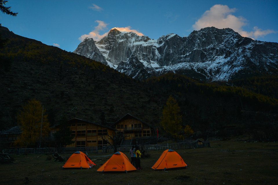 FEF40D48-F85E-4947-905E-5441E0168483-5046-0000071578E8B34B_tmp