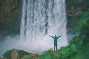 【无限黔徒】 贵州羊皮洞瀑布+大圣之眼+夜郎天路+关岭冰臼/花江峡谷大桥+云峰屯堡徒步6日