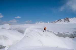 【川青环线】年保玉则秘境穿越+阿尼玛卿双冰川+莲宝叶则+霸王山+额木措+日干乔湿地 雪山圣湖深度8日游.越野车团