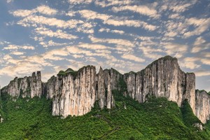 【恩施秘境】幽峡秘境，行走恩施大峡谷+鹿院坪+朝东岩+沐抚古镇5日