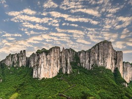 【恩施徒步】峡谷秘行，立体穿行恩施+朝东岩绝壁+清江古河床4日