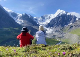 【贡嘎大环线】贡嘎转山+勒多曼因冰川+冷嘎措+子梅垭口+泉华滩+巴王海徒步穿越8日