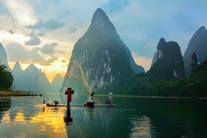 【漓江徒步】山野漓江+南圩天坑穿岩+龙脊梯田+罗田溶洞+阳朔飞拉达+竹筏漂流6日