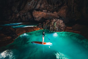 【洞见贵州·夏秋版】石龙洞桨板探洞+哈冲苗寨徒步+羊皮洞瀑布4日游 