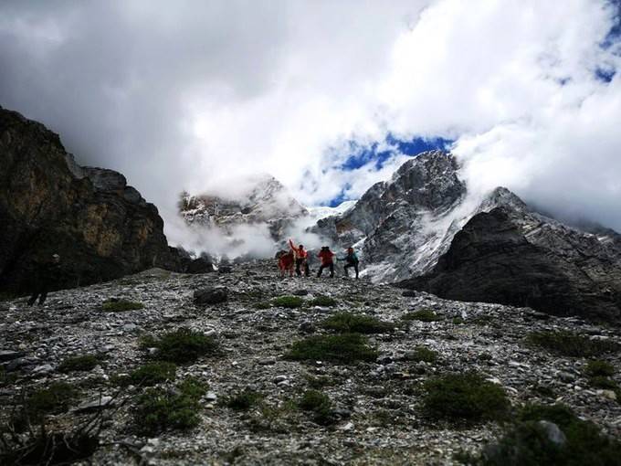 一生要走一次 天堂与地狱间的穿越 —— 洛克线