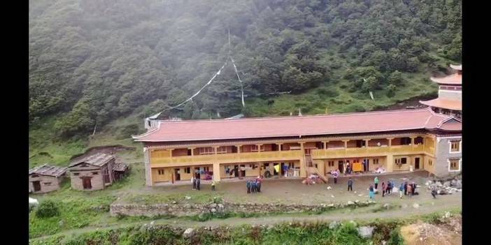 在贡嘎，遗憾之美