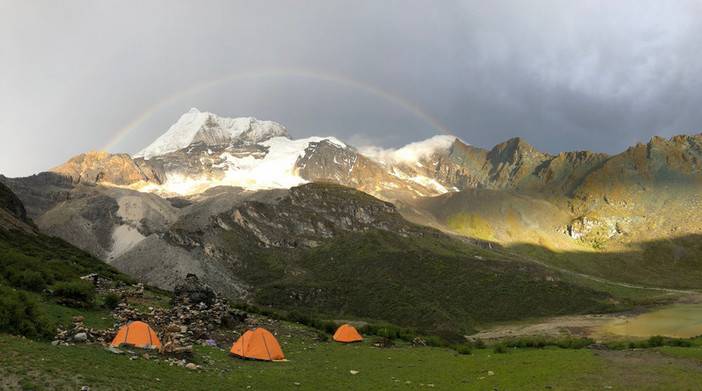 公元2018年端午22人探寻洛克古道的时光