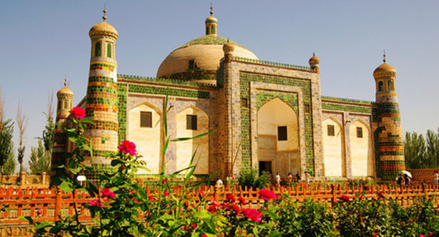 大美南疆【库尔勒+库车+和田+喀什】深度纯玩10日游