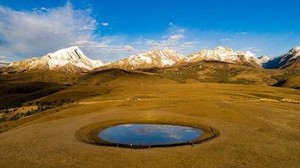 【川西10日超级大环线】色达、姑弄村、稻城亚丁、措普沟、雅拉雪山、墨石公园、措卡湖,蓝色星球上的最后一片净土