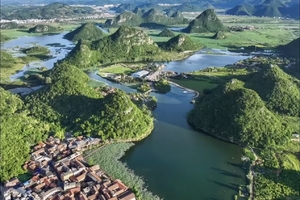【暑假7.19-25】住进22°的夏天里，云南-滇东南大环线 抚仙湖 建水 元阳 弥勒 普者黑