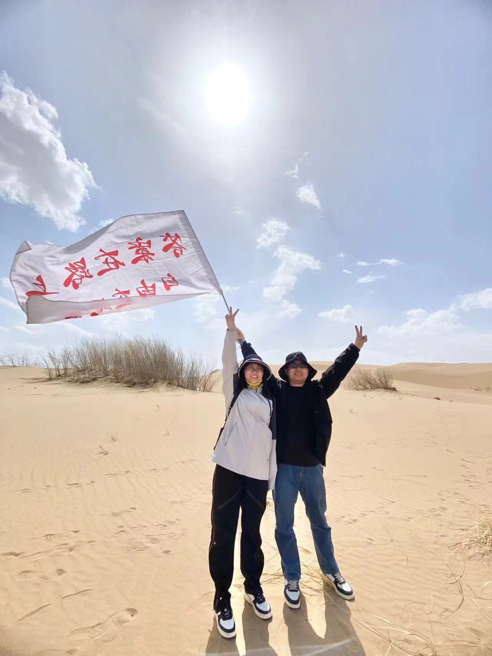 LQZV_W3d7iWWb85lHDf-E1jBECEE5g_wq046-D3W00c8rUft0jO8CC-tD07xrGIT