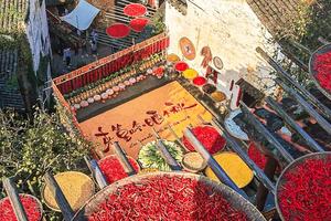 周末2日【婺源赏秋A线】休闲行の篁岭晒秋-石城晨雾-菊径村-虹关村-察关村-婺女洲-景德镇陶溪川