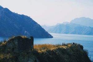 周末1日【特惠98元-喜峰口水长城】快艇游潘家口水库-看长城入水-徒步长城-登高俯瞰水上长城全貌