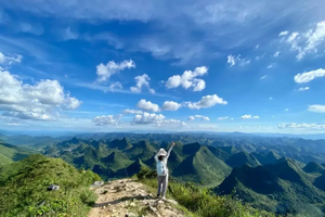 花都10人可接爆款【广东最美山脊线】每周四周六周日：穿越莫六公8公里