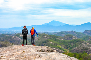 平江石牛寨，丹霞地貌徒步探索穿越！