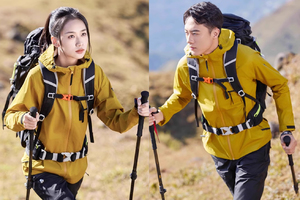 黄金甲三层压胶冲锋衣，户外潮流轻松拿捏！