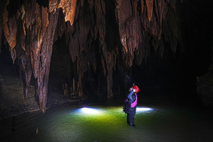 地心探险|新化龙鳞洞，解锁神秘原始洞穴探险！