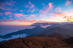 征途·武功山2天1晚轻装住客栈徒步反穿：龙山村——金顶