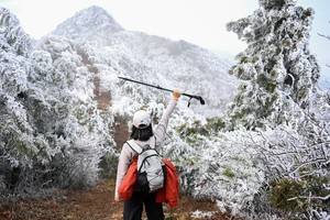 1日往返，南岳衡山徒步邂逅雾凇冰雪奇观！