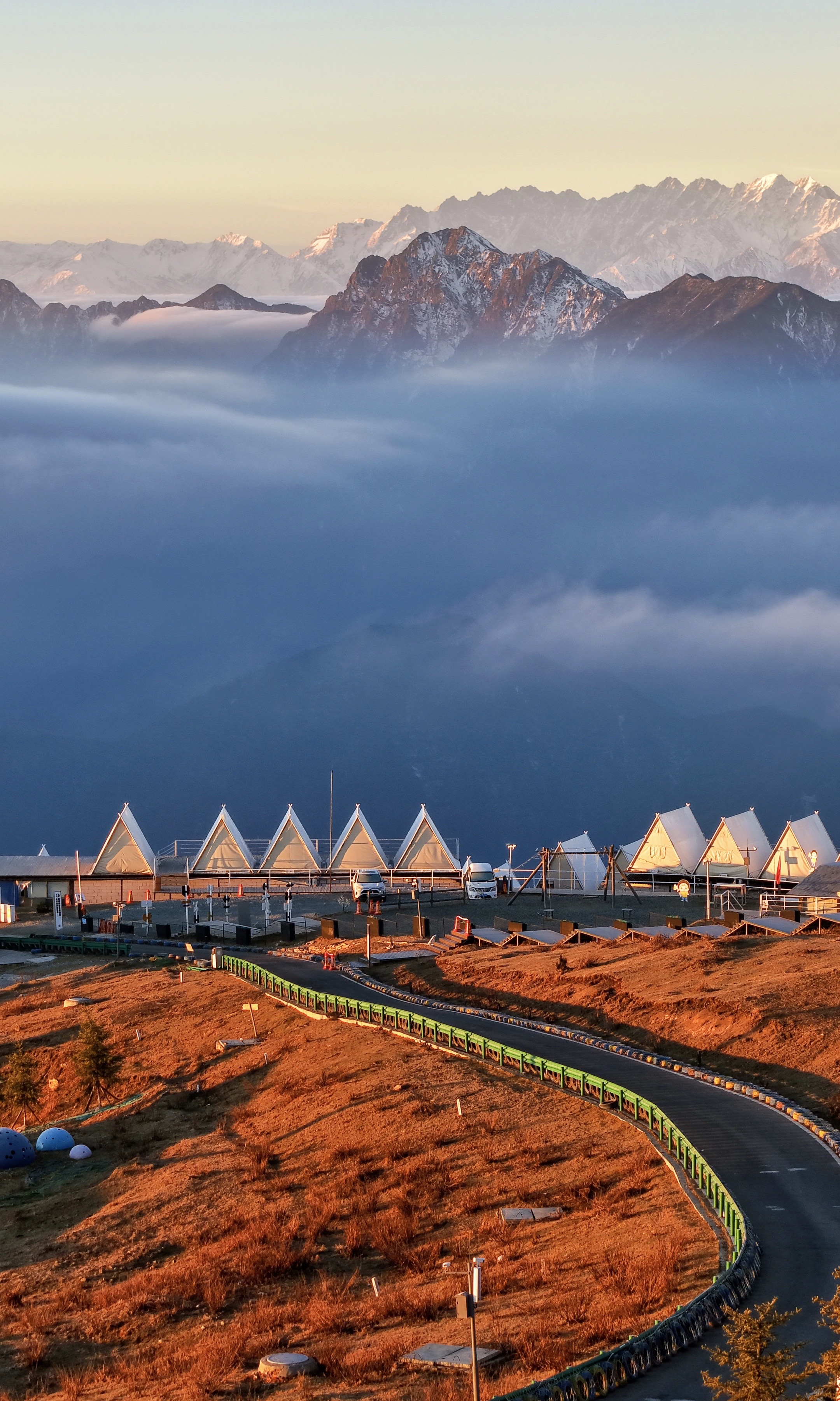 1764726357394522.jpg 69d5c2173fd5fc9c30d9de88d2f4af6.jpg