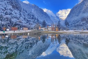 【全年出发丨梅里雪山雨崩朝圣】中国十大经典徒步路线之一，雨崩徒步6天5晚转山活动（一人成行）