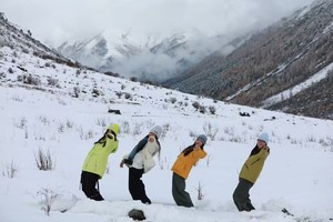 【冰雪|玛嘉沟+银厂沟】避开人潮！藏在川西的雪山海子，新手友好的徒步观景线，体验感拉满