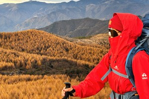 【绿源户外十一长假】10月2日-5日（四天三晚）轻装徒步神农架无人区-寻找野人踪迹