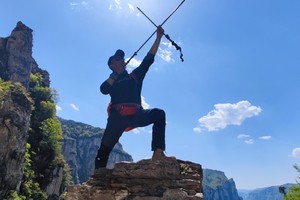 【绿源户外十一假期活动】10月2日~3日（2天1晚）火爆全网的安阳林州太行山鲁班天梯（鲁班豁）~雪光寺罗汉梯