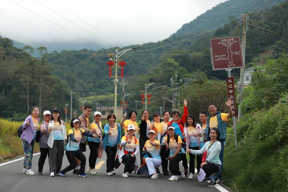 RPvOudBIDV88z6lJ2mIt4yBu_ft1tAth-B4a4kNYIoNOcaBDGFF2AyYEUTXsj5Pc