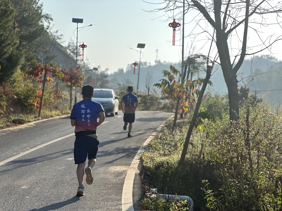 9a0e7fc1-8ca0-4148-82d6-dad6e0a2860b