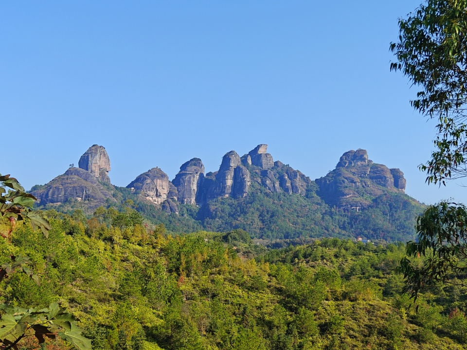 b454bbe9-c6da-4ebf-89bd-e139bdba8ec7