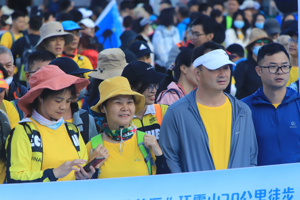 bbbe2d7d-edbb-48d2-97c1-08df3306156f