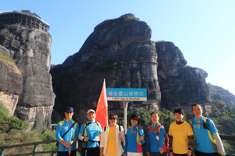 db9fb26f-b5c8-4584-bcd0-be6228b2289e