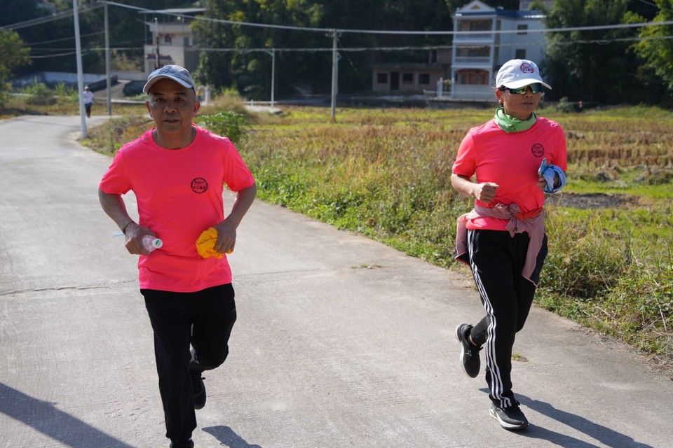 8b9970051l2fdfd2180e84edb2429910