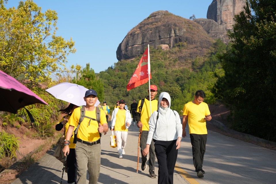 9bfe40e5fm0aae648f0b4a6f17c4dc7e